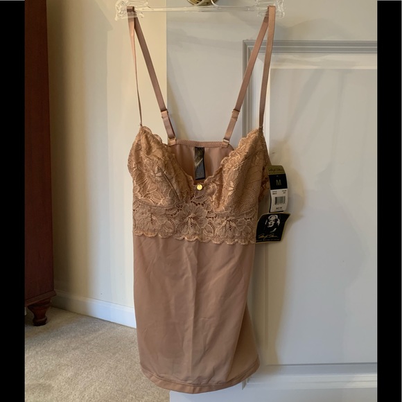 NWT Marilyn Monroe Intimates Camisole - Picture 1 of 10